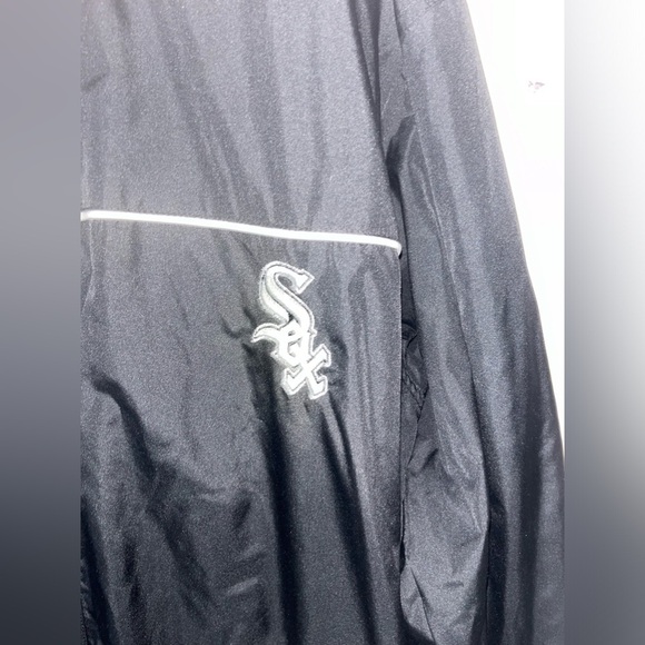 MLB Chicago Whitesox Antigua Size Large Men Full Zip Jacket RN 60999 Black - Picture 2 of 8